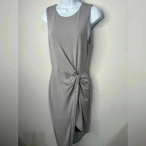 Lovers + Friends Jenna Wrap Dress Size Medium - Picture 2 of 6